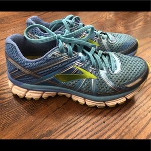 Brooks Running Shoes - women’s